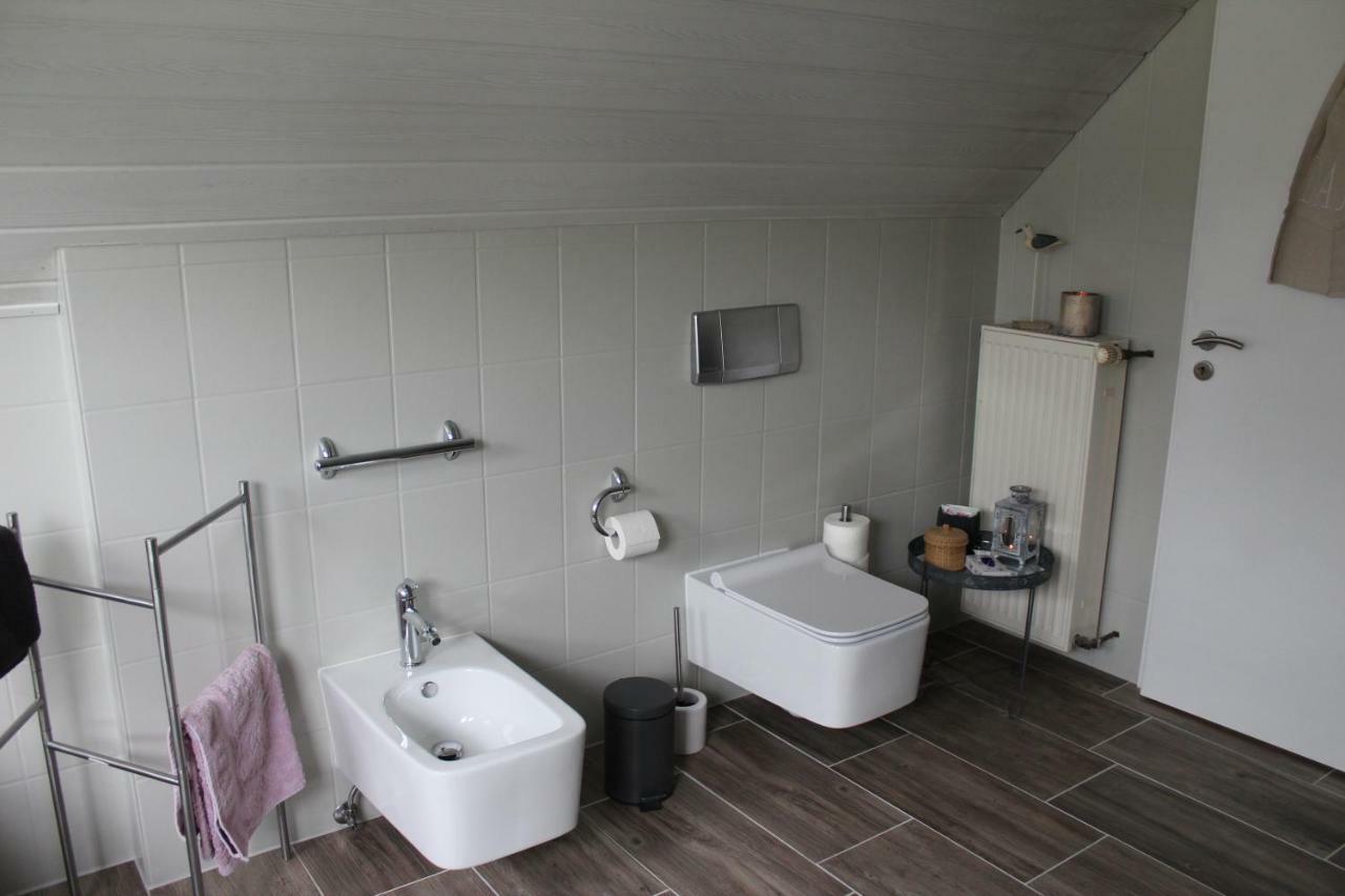 Ferienwohnung Im Tuermchen Oberfell Exteriör bild