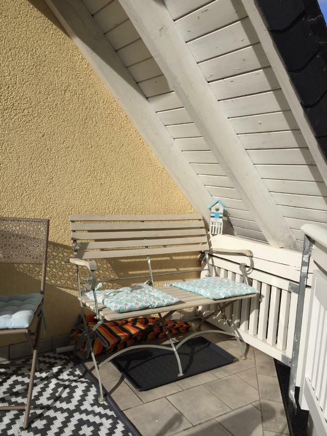 Ferienwohnung Im Tuermchen Oberfell Exteriör bild